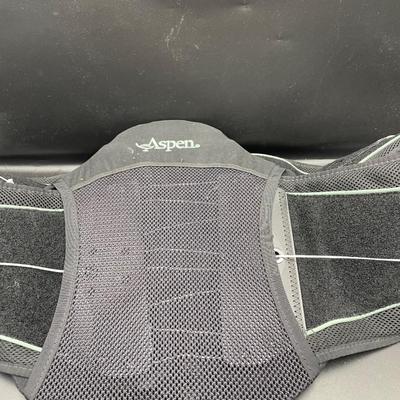 Lumbar back brace