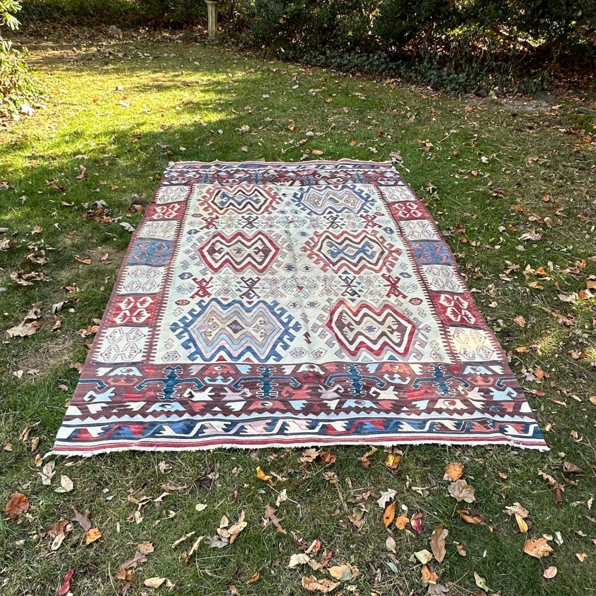 Kilim Style Rug (BPKL)
