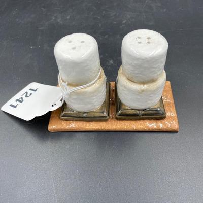 Smores salt and pepper