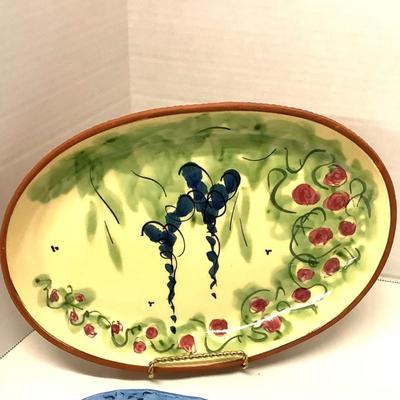 Lot 896 Lot of Decorative Serving Style Trays