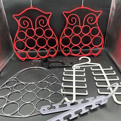 Scarf hangers