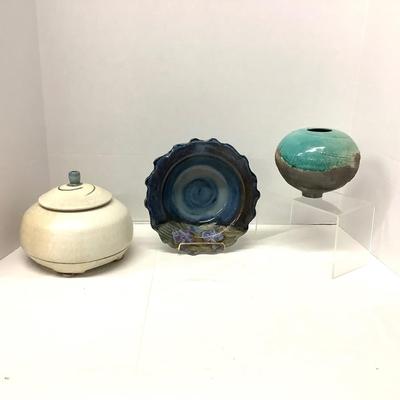 Lot 897 Lot of Decorative Artisan Pottery