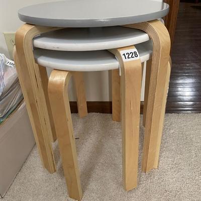 Stackable tables