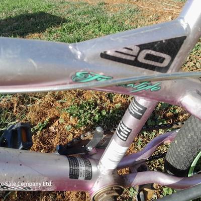 Girls 20" Kent Trouble Bicycle for parts or repair Model GS32027 Needs tires
