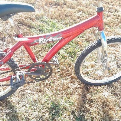 Boy's Magna Bicycle for parts or repair - Needs tires