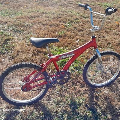 Boy's Magna Bicycle for parts or repair - Needs tires
