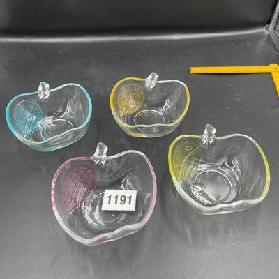 Apple shaped trinket bowls