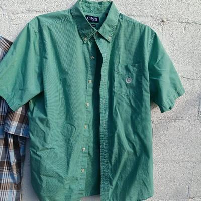 Three Men's short sleeved button front shirts CHAPS & MK Large - X large