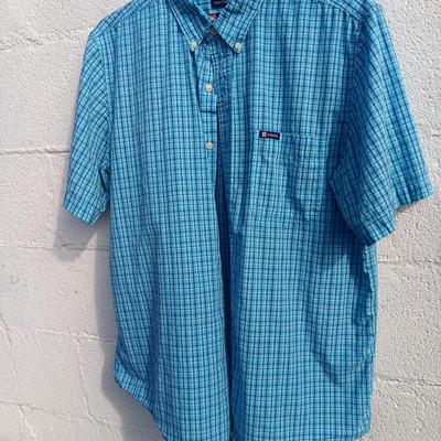 Three Men's short sleeved button front shirts CHAPS & MK Large - X large