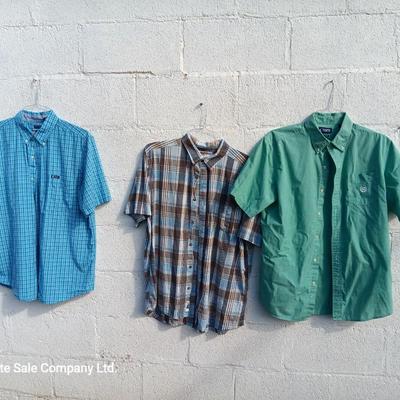 Three Men's short sleeved button front shirts CHAPS & MK Large - X large