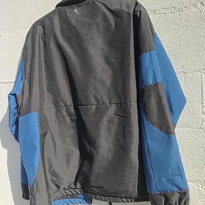 Very Nice Man's CHAPS brand Jacket - perfect for fall or winter! Size Large