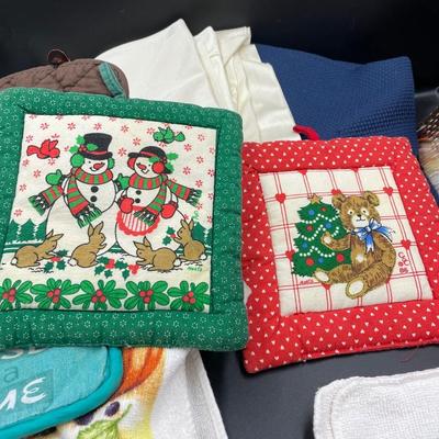 Potholder towels etc
