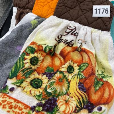 Potholder towels etc
