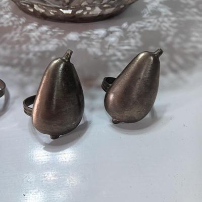 Vintage Godinger Silver Co. Bowl and 4 pear shaped metal napkin rings