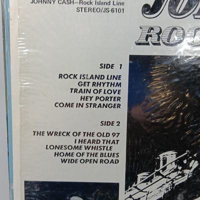 Three record LP'S Dolly- Kenny Rogers and Johnny Cash