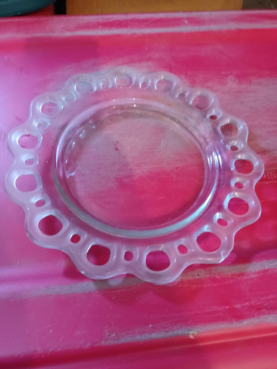 Clear Luncheon Plate EstateSales clear-luncheon-plate-estatesales