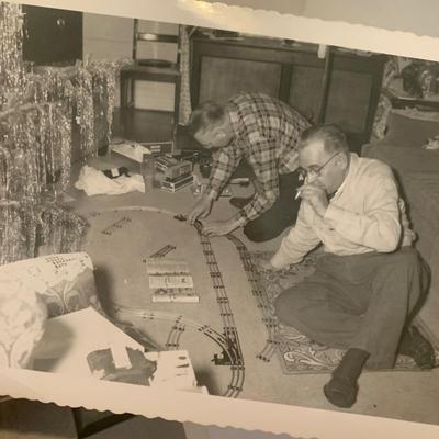Vintage Photos - 1940s Model Railroad Trains / Christmas