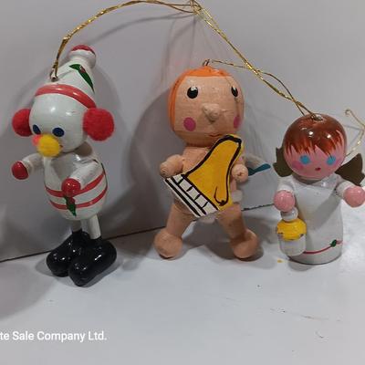 Vintage wooden ornaments - Rainbow hot air balloons Santa Angel and more
