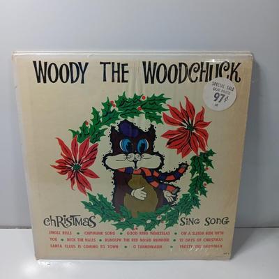 Christmas music on Record LP'S - Bing Crosby - Glan Campbell - Woody the Woodchuck