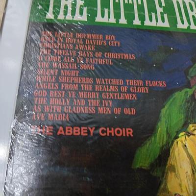 Christmas music on Record LP'S - Bing Crosby - Glan Campbell - Woody the Woodchuck