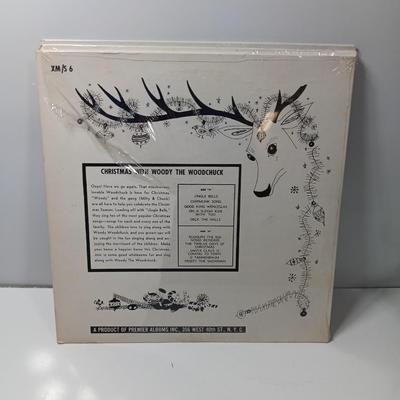 Christmas music on Record LP'S - Bing Crosby - Glan Campbell - Woody the Woodchuck