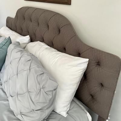 104 King Tufted Gray Headboard with Bedding