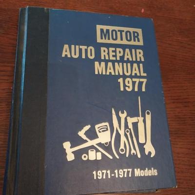 BOOKS ON FORD MODEL  A CARS