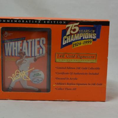 1999 Wheaties Mark McGuire 75 Years of Champions 24k Signature Card