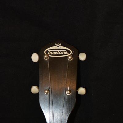 Vintage 4 String TrueTone Banjo