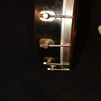 Vintage 4 String TrueTone Banjo