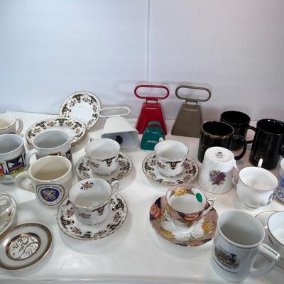 Christmas bells and tea cups