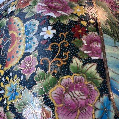 Large Koi Little River Chinese made Japanese Geisha design