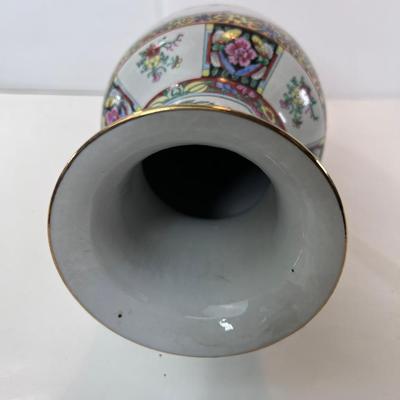 Hand Painted 10" Chinese Vase