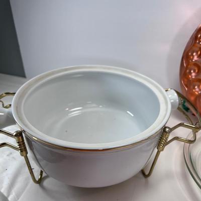 Large baking and wok utensil lot
