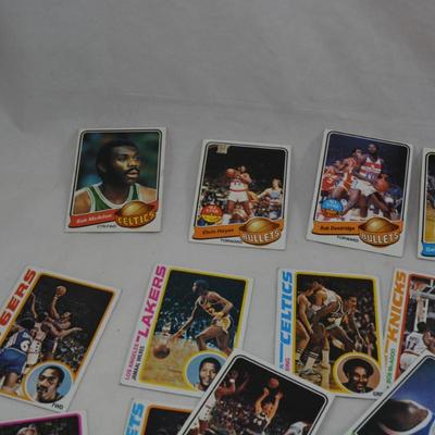 Lot of 95 NBA Hall of Famers Basketball Cards, â€™71-â€˜72/â€79-â€˜80