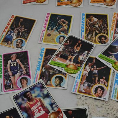 Lot of 95 NBA Hall of Famers Basketball Cards, â€™71-â€˜72/â€79-â€˜80