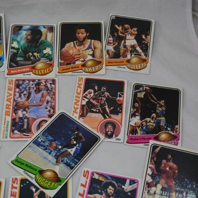 Lot of 95 NBA Hall of Famers Basketball Cards, â€™71-â€˜72/â€79-â€˜80