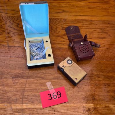 Hitachi Transistor Radio complete w/ manuals
