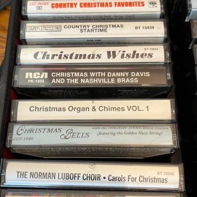 Travel case with cassettes