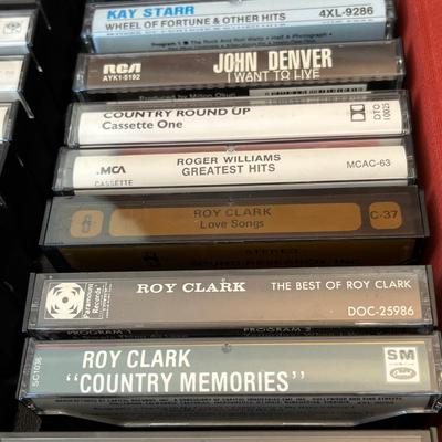 Travel case with cassettes