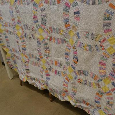 Very Vintage Hand Pieced & Stitched Wedding Ring Quilt, Signed 1930 90x78