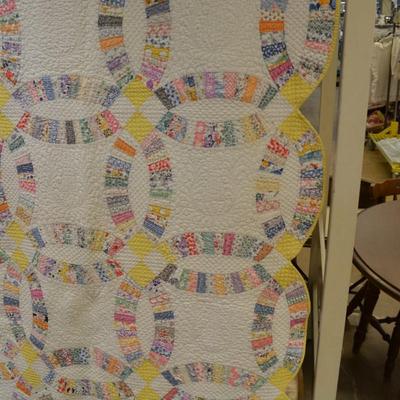 Very Vintage Hand Pieced & Stitched Wedding Ring Quilt, Signed 1930 90x78