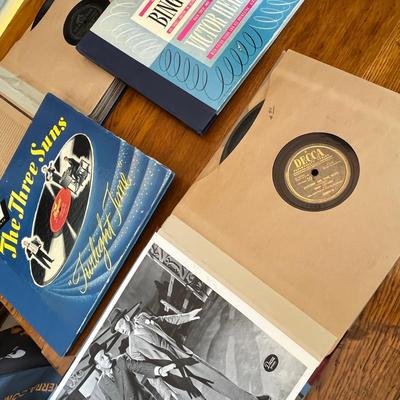 Lot of 78 record albums