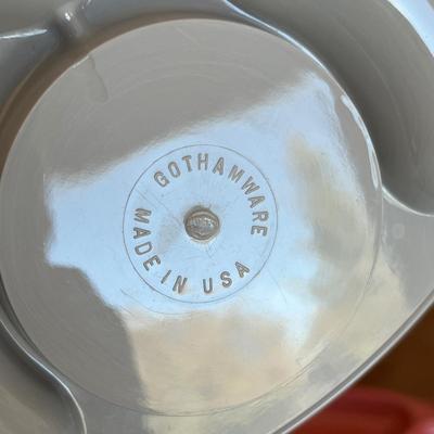 Lot of plastic picnic dishes
