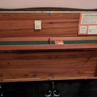 Lane Sweetheart Chest