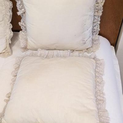 Vintage Throw Pillows