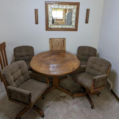Vintage Dining 