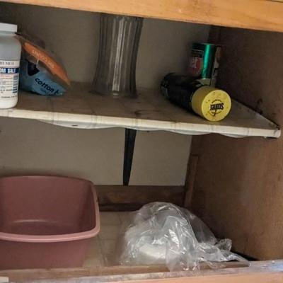 Contents of Main Bathroom