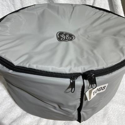 Crockpot and carrying case