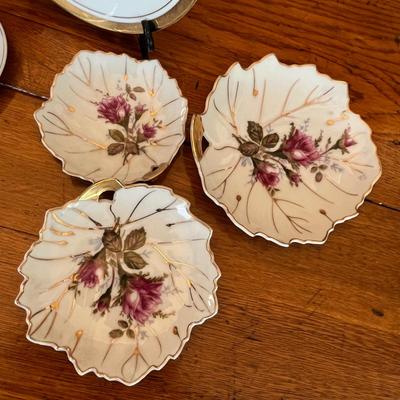 Collectors plates lot